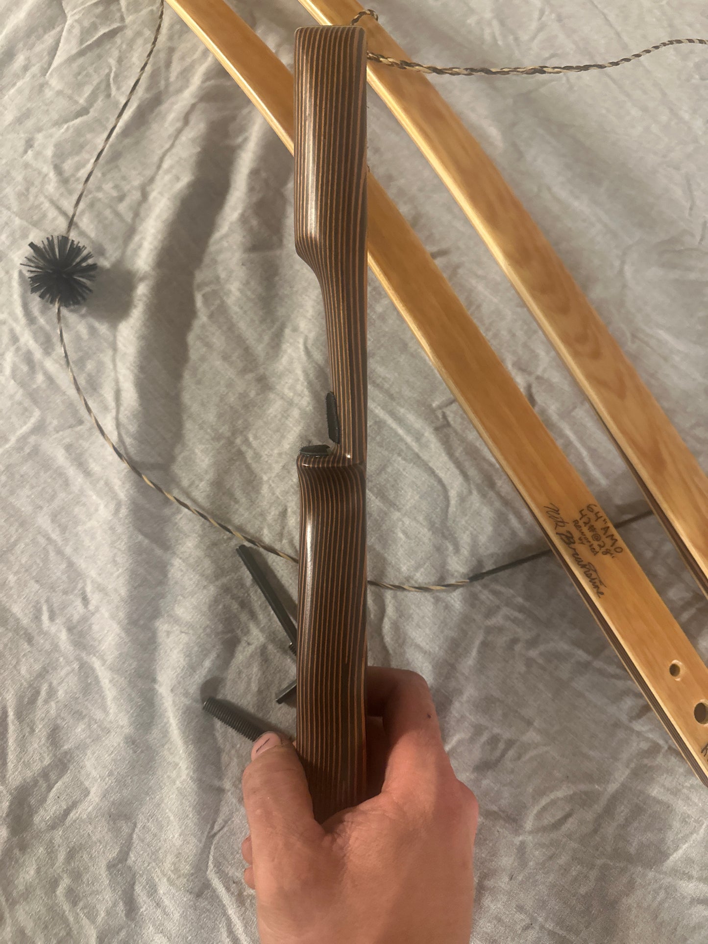 PMZ 3-piece longbow 42# 64” RH