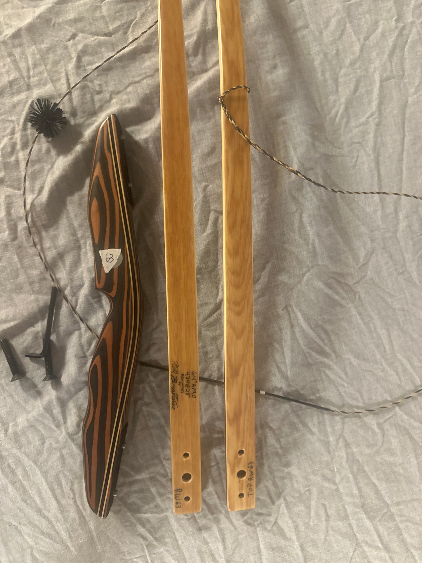 PMZ 3-piece longbow 42# 64” RH