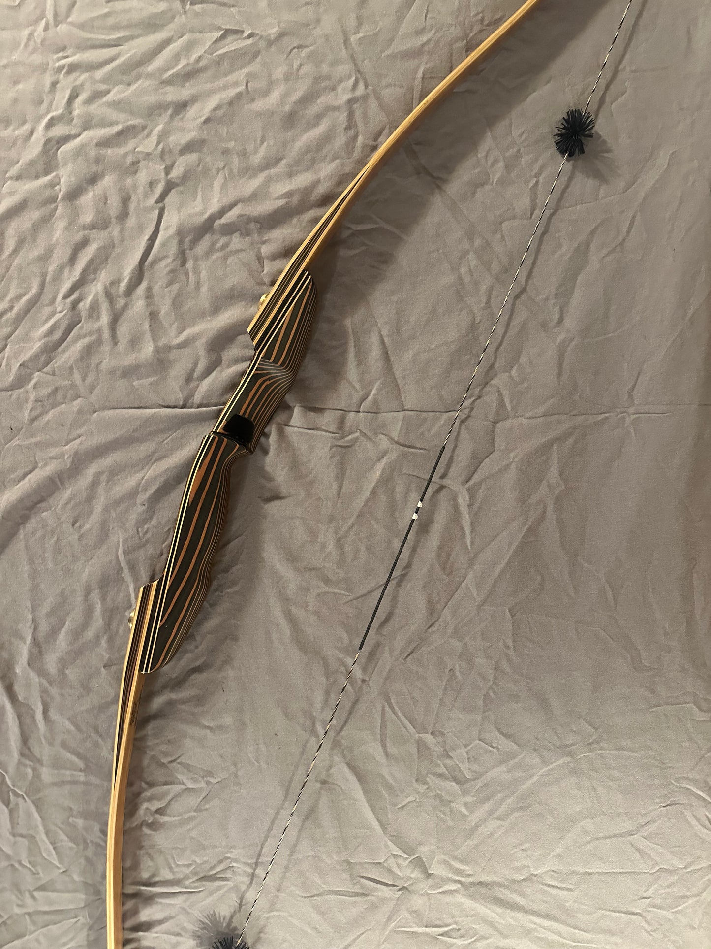 64” AMO 43# right hand RW:77 PMZ longbow